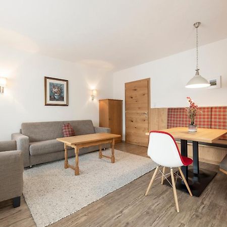Ferienwohnung Haus Zyka ノイシュティフト・イム・シュトゥーバイタール エクステリア 写真
