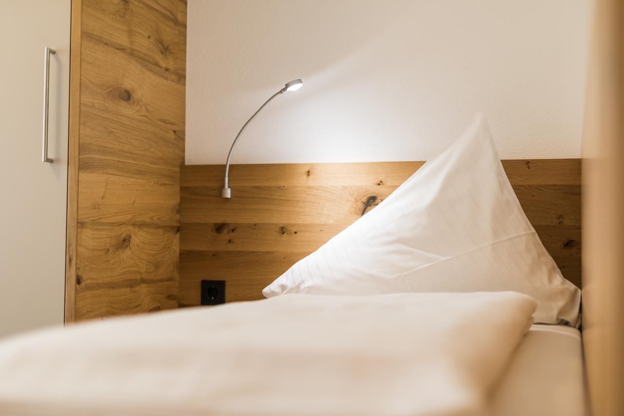 Ferienwohnung Haus Zyka ノイシュティフト・イム・シュトゥーバイタール エクステリア 写真